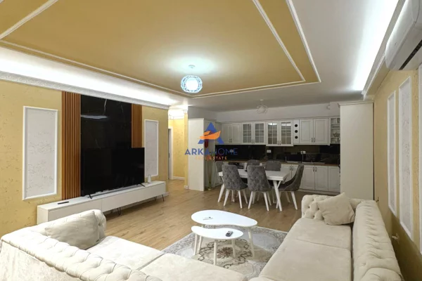 Appartamento in vendita a Tirana 2+1, Vuoto