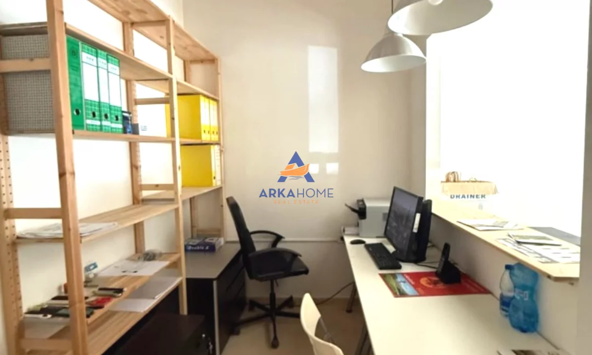 SHITET AMBJENT BIZNESI 103M2 "RRUGA GJERGJ LEGISI ISH DOGANA, LAPRAKE" 169.000 EURO (CMIMI I NEGOCIU