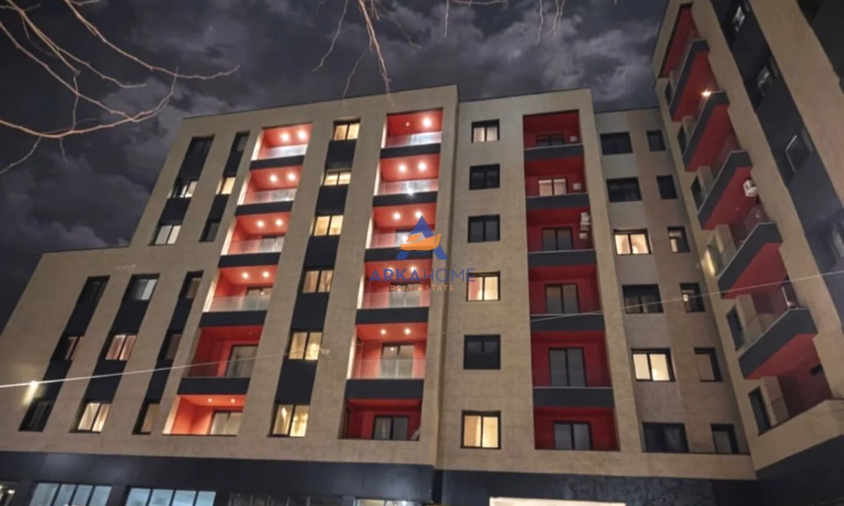 Appartamento in vendita a Tirana 2+1, Vuoto