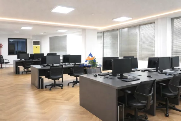Ambient biznesi me qera 3+1 ne Tirane - 3,000 Euro
