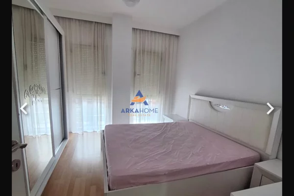 Appartamento in vendita a Tirana 2+1, Arredato