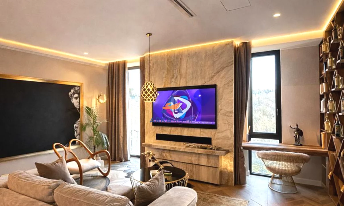 Appartamento in vendita a Tirana 1+1, Arredato