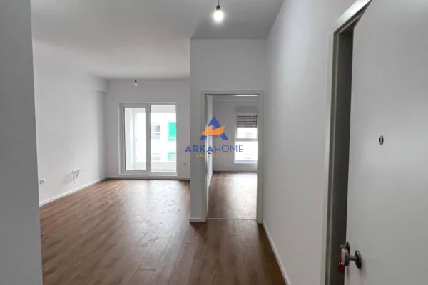 Appartamento in vendita a Tirana 1+1, Vuoto