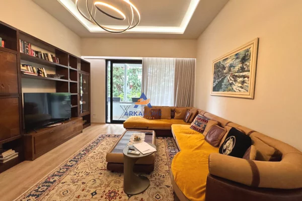 Appartamento in vendita a Tirana 3+1, Arredato