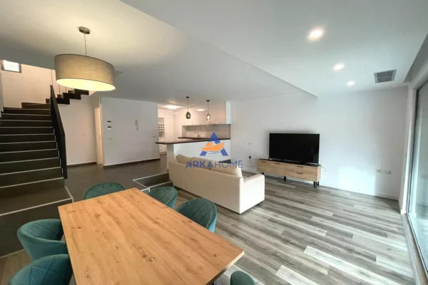 Casa in vendita 3+1 a Tirana - 650,000 Euro