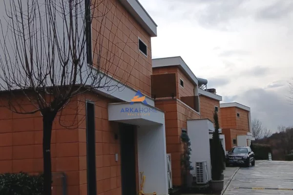 Villa di lusso in vendita a Tirana 3+1, Arredato