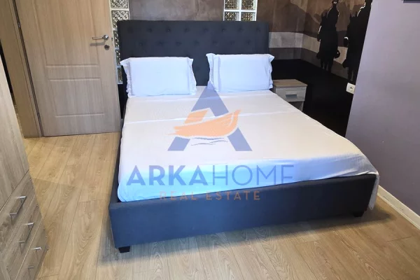 Appartamento in affitto a Tirana 2+1, Arredato