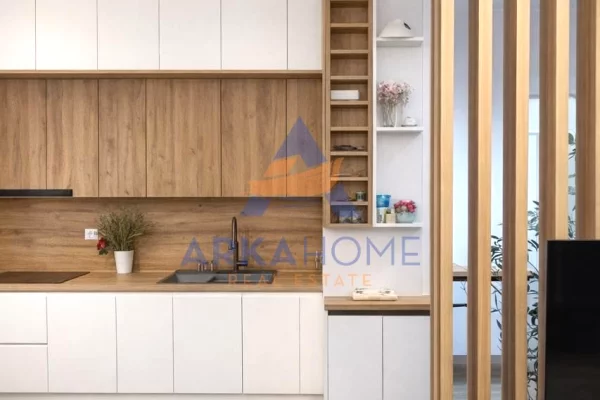 Appartamento in vendita a Tirana 1+1, Vuoto