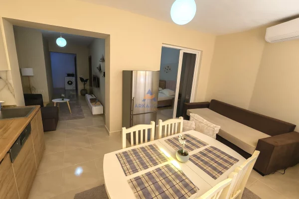 Appartamento in affitto a Tirana 1+1, Arredato