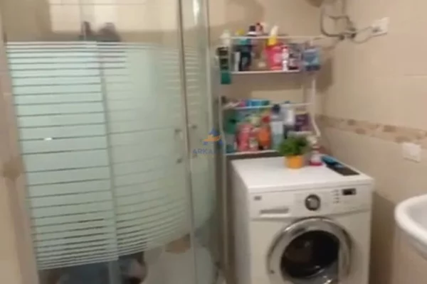 Shtepi me qera Apartament ne Tirane, 1+1, Mobilimi E mobiluar, Pagesa 415  Euro.