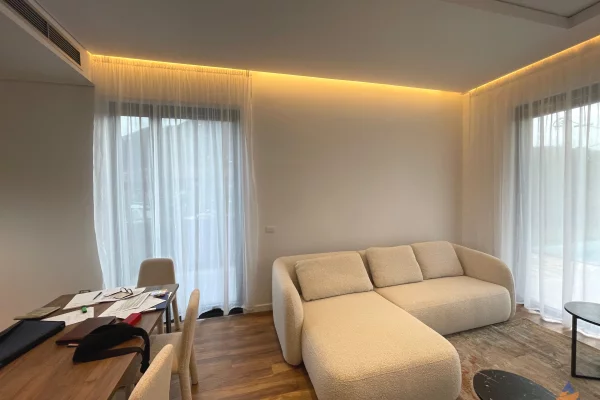 Shtepi me qera Vila Luksoze ne Tirane, 4+1, Mobilimi E mobiluar, Pagesa 3,400  Euro.