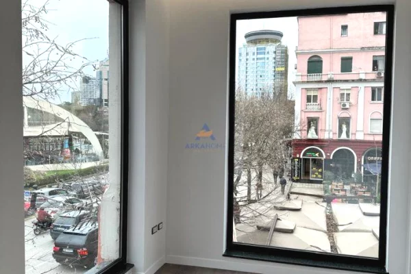 Ambient biznesi me qera 1+1 ne Tirane - 1,500 Euro