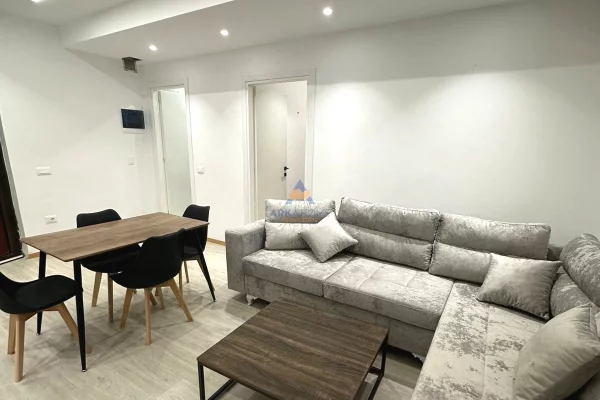 Casa in affitto 1+1 a Tirana - 674 Euro