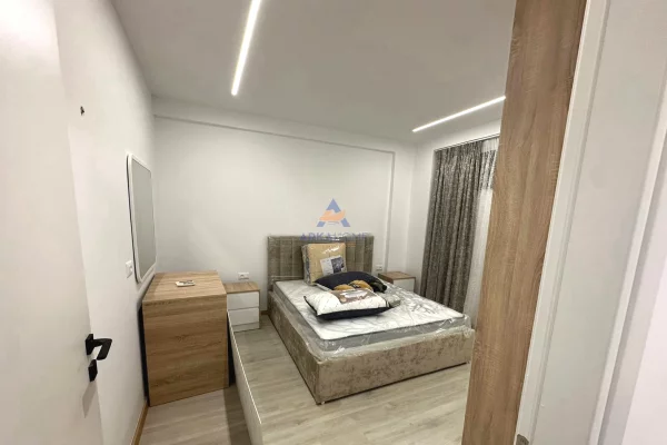 Appartamento in affitto a Tirana 1+1, Arredato