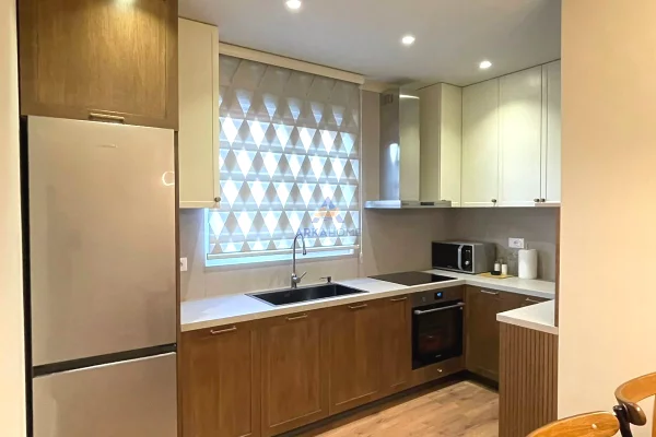 Appartamento in affitto a Tirana 2+1, Arredato