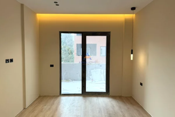 Apartment for sale in Tirana 2+1, Emty