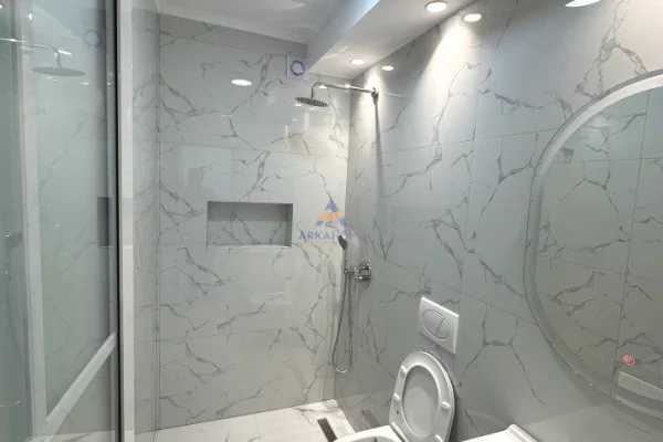 Appartamento in affitto a Tirana 2+1, Arredato