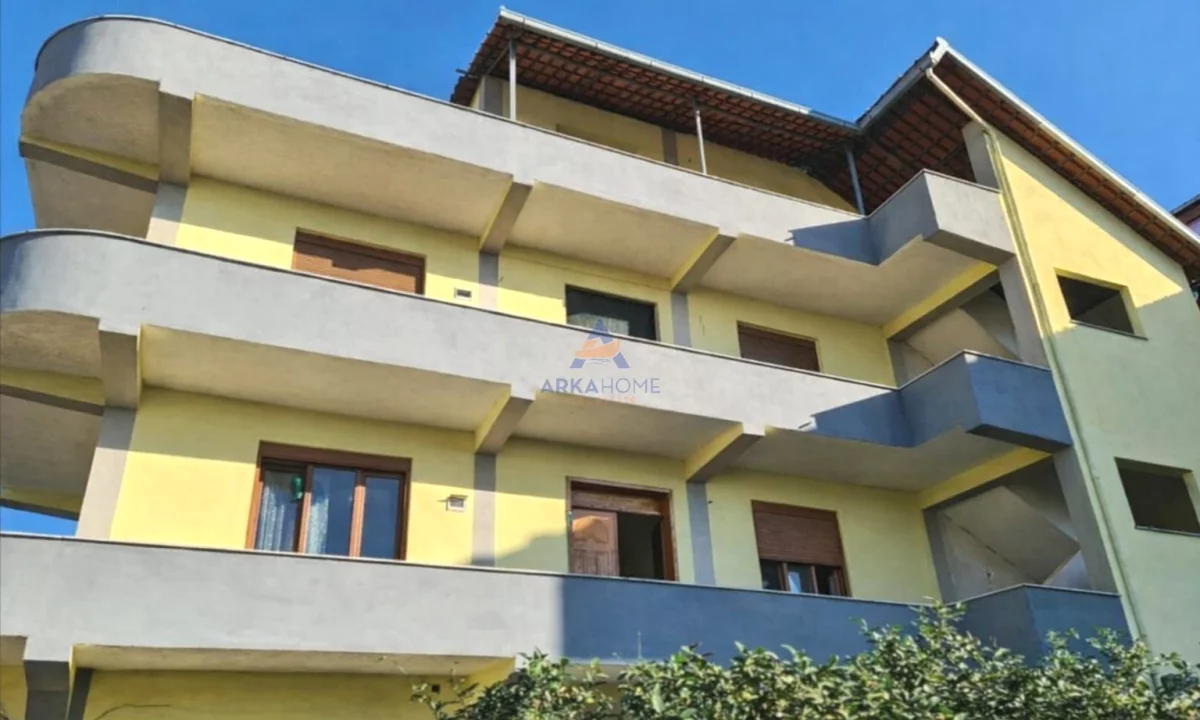 Private house for sale in Tirana 7+1, Emty