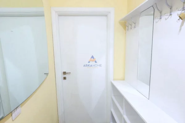 Appartamento in affitto a Tirana 3+1, Arredato