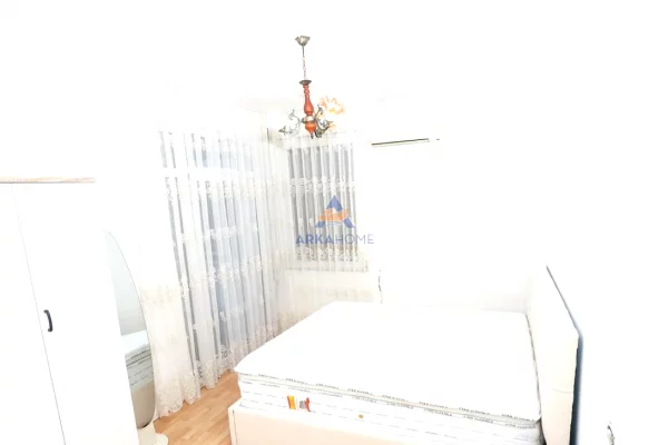 Appartamento in affitto a Tirana 2+1, Arredato