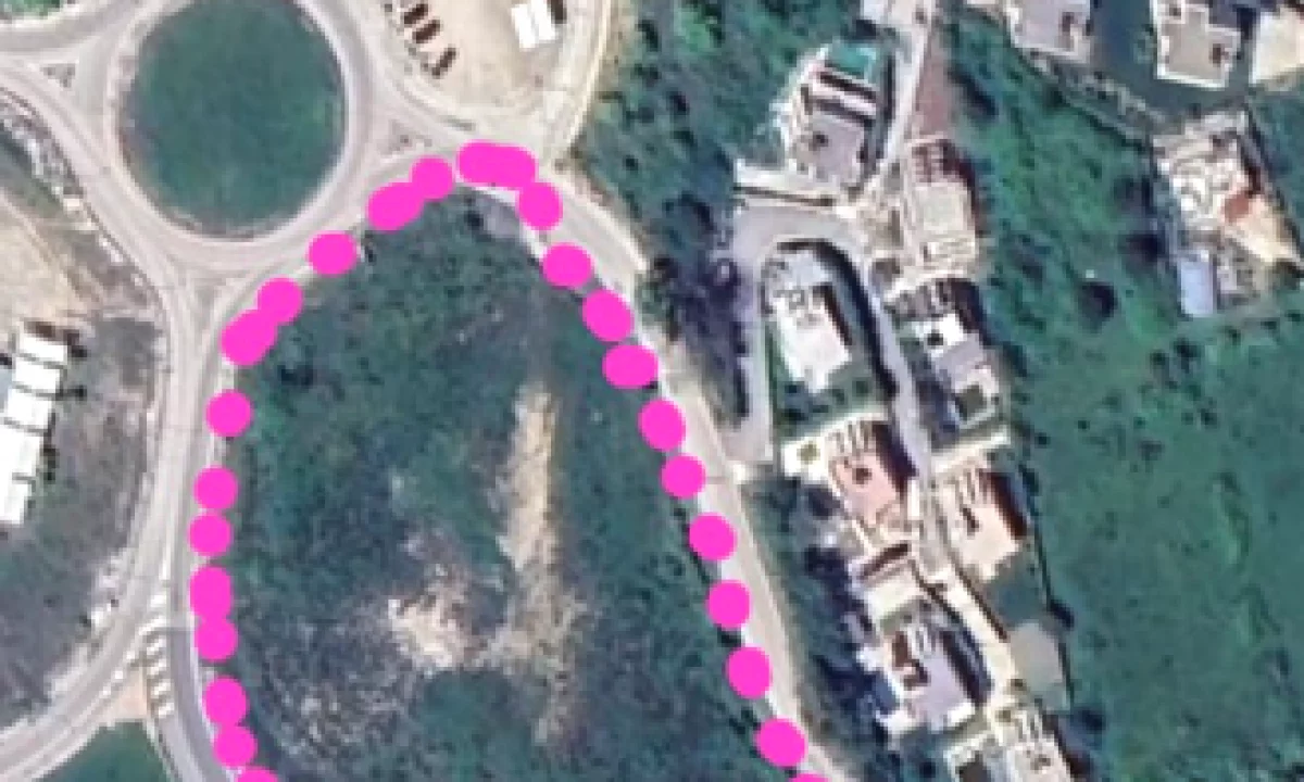 SHITET TOKE TE RRETHI I IBES 7.000 M2 "TE RRETHI I IBES" 1050000 EURO