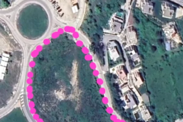 Truall ose Toke ne Tirane - 1,050,000 Euro