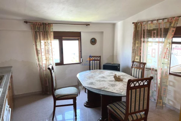 Shtepi ne shitje Apartament ne Durres, 2+1, Mobilimi E mobiluar, Pagesa 124,000  Euro.