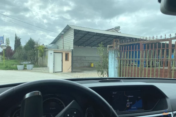 Ambient biznesi me qera 1+1 ne Tirane - 520 Euro