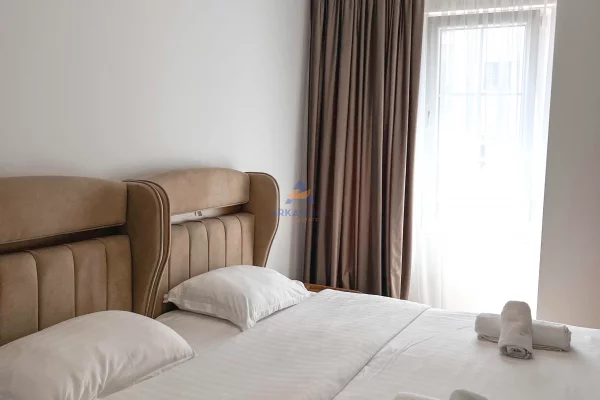 Appartamento in affitto a Tirana 2+1, Arredato