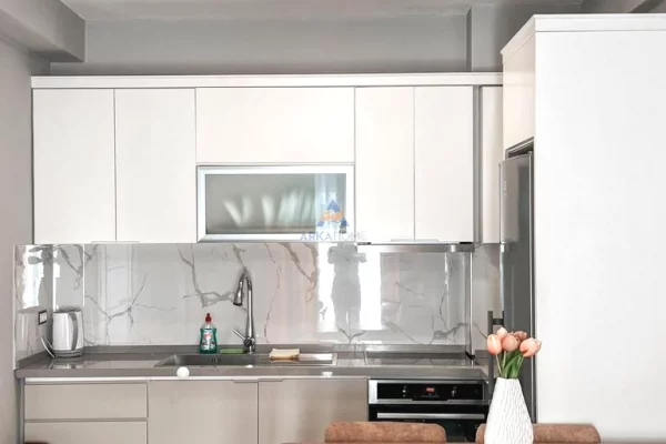 Appartamento in affitto a Tirana 1+1, Arredato