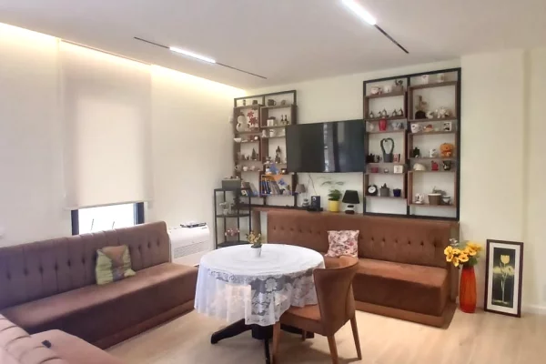 Casa in affitto 2+1 a Tirana - 831 Euro