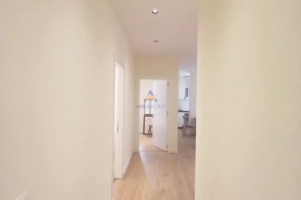 Appartamento in affitto a Tirana 2+1, Arredato