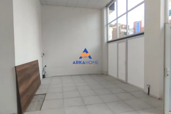 SHITET OSE JEPET ME QERA DYQAN 74 M2 259000€(I DISKUTUSHEM )