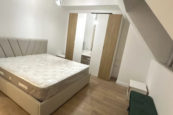 Appartamento in affitto a Tirana 3+1, Arredato