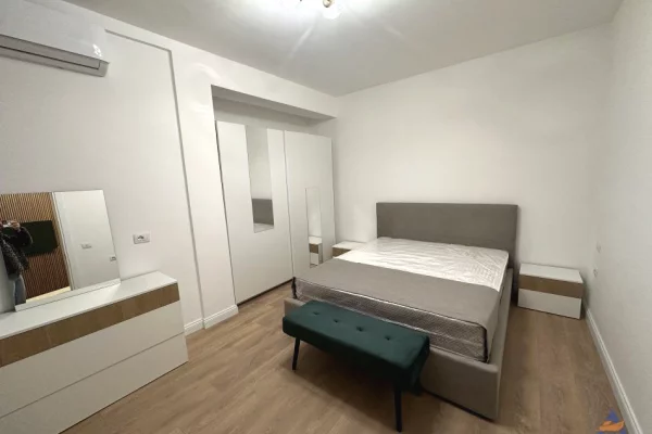 Appartamento in affitto a Tirana 3+1, Arredato