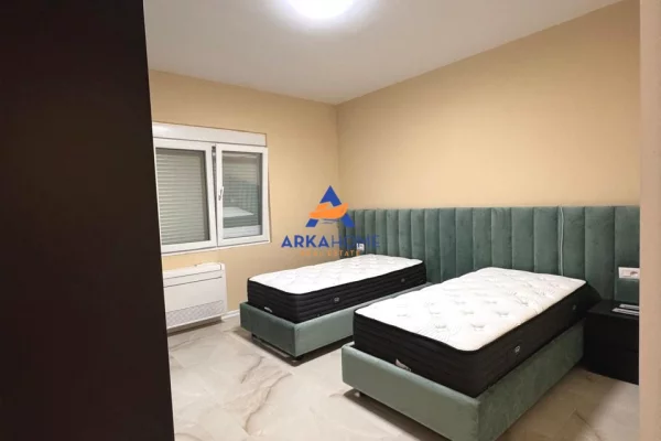 Shtepi me qera Apartament ne Tirane, 2+1, Mobilimi E mobiluar, Pagesa 1,040  Euro.
