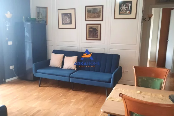 Appartamento in affitto a Tirana 1+1, Arredato