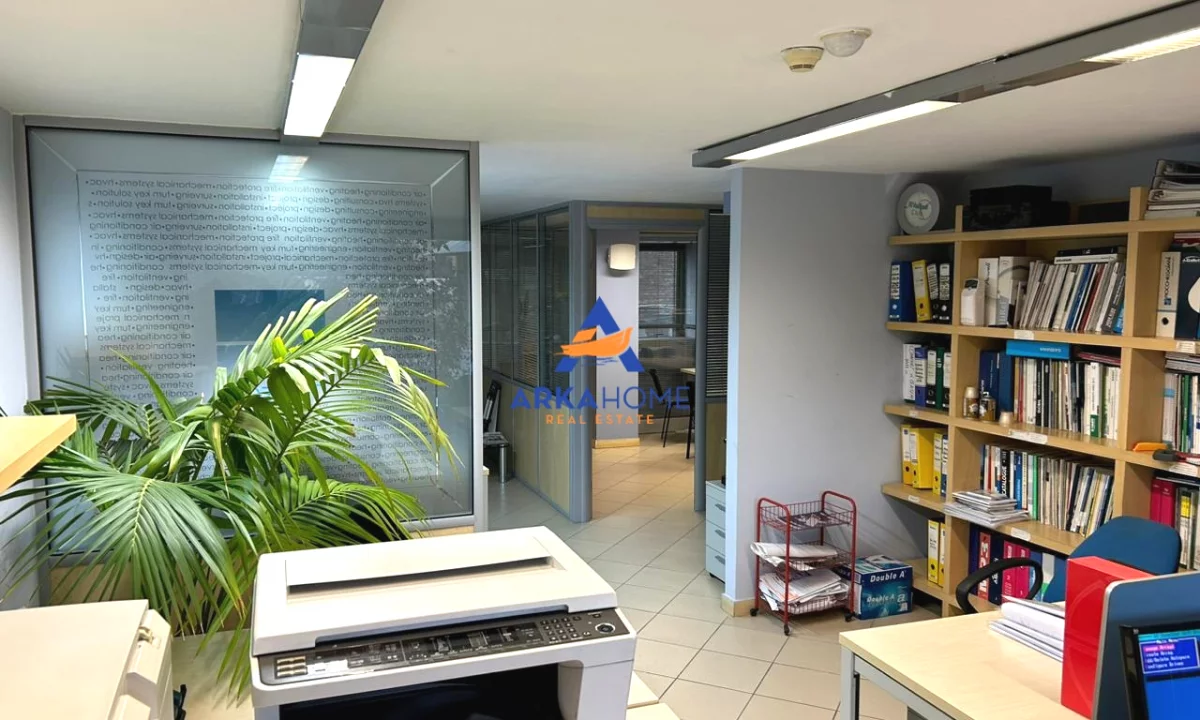 JEPET ME QERA NJESI BIZNESI (DUPLEX) "RRUGA HOXHA TASIM" 2500 Euro