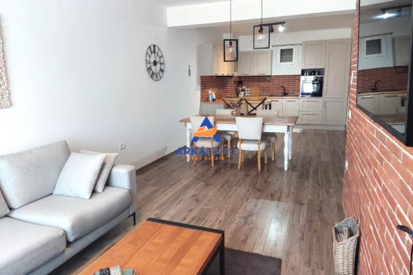 Shtepi ne shitje 2+1 ne Tirane - 216,300 Euro