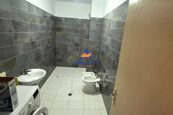 Appartamento in affitto a Tirana 2+1, Arredato