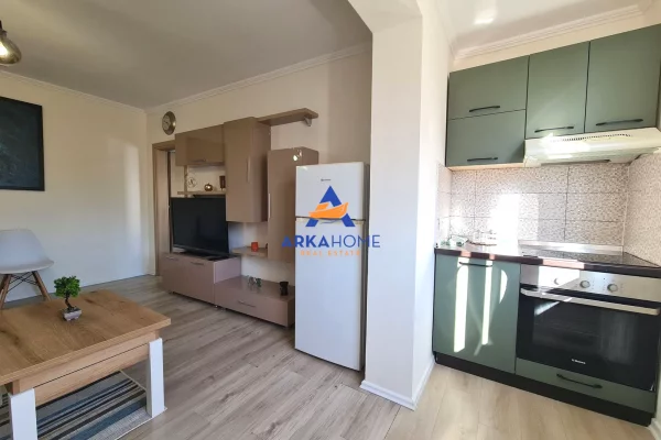 Shtepi ne shitje Apartament ne Tirane, 1+1, Mobilimi E mobiluar, Pagesa 89,000  Euro.