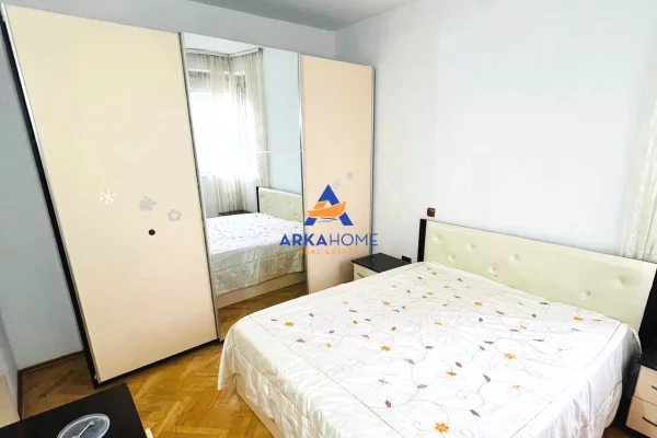 Appartamento in affitto a Tirana 3+1, Arredato