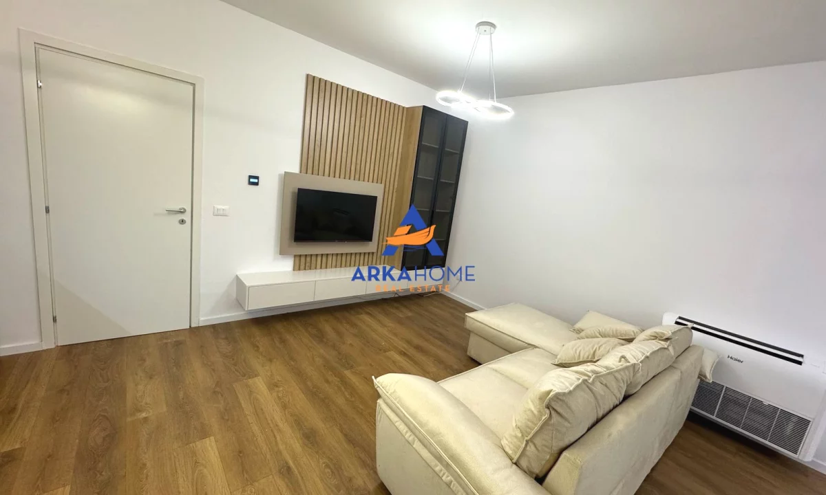 Appartamento in affitto a Tirana 1+1, Arredato