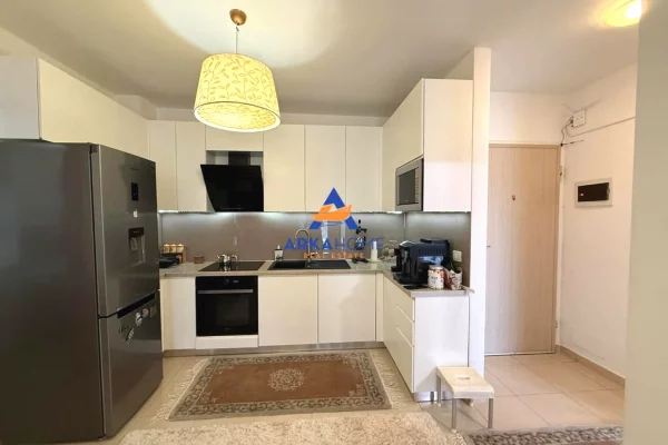 Shtepi ne shitje Apartament ne Tirane, 2+1, Mobilimi E mobiluar, Pagesa 212,000  Euro.