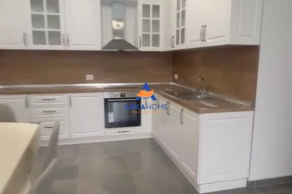 Shtepi ne shitje 1+1 ne Tirane - 232,000 Euro