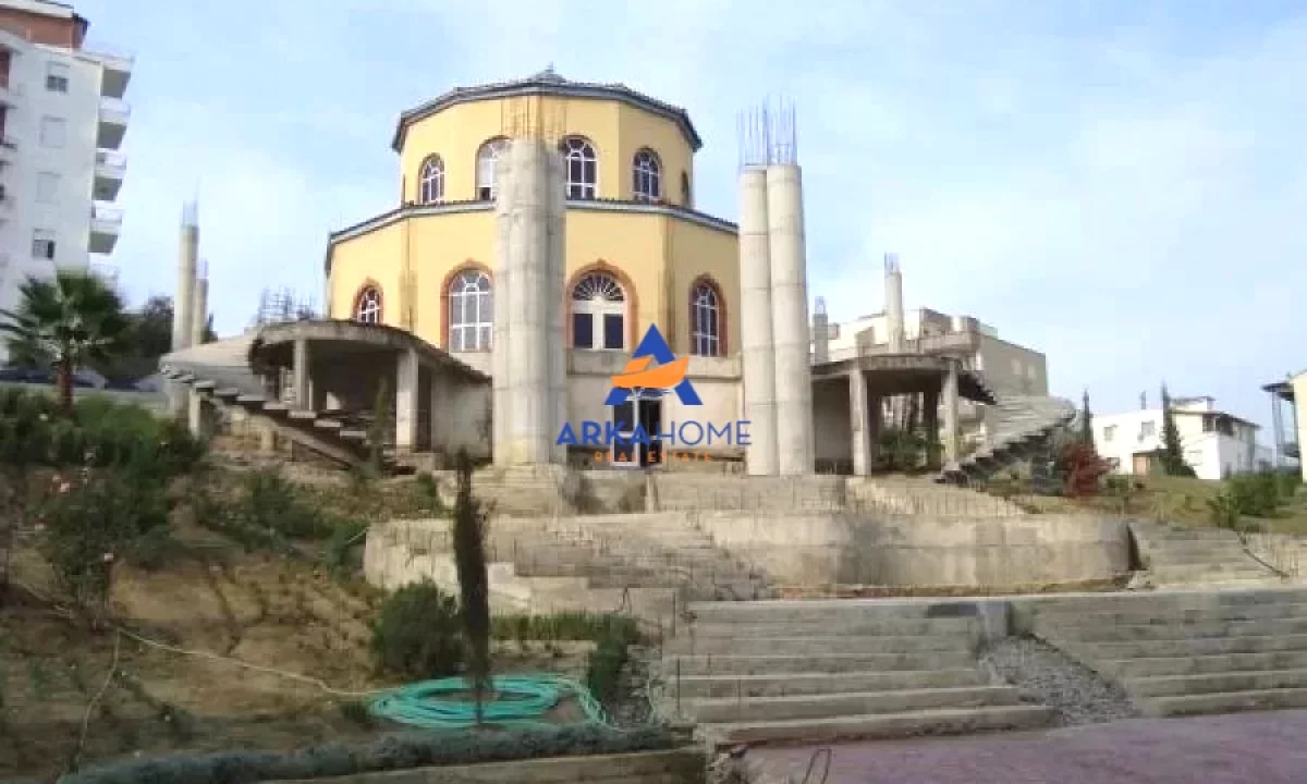 Shtepi ne shitje Apartament ne Tirane, 1+1, Mobilimi Bosh, pa mobiluar, Pagesa 135,000  Euro.