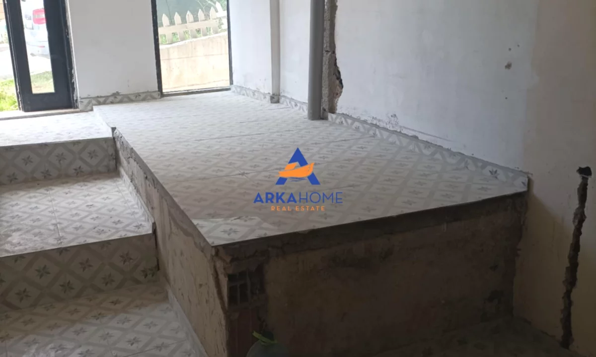 SHITET DYQAN 50 M2 "ZONA E BRRYLIT AFER MARTENITETIT" 100000 EURO