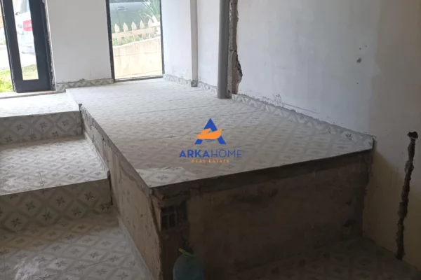 SHITET DYQAN 50 M2 "ZONA E BRRYLIT AFER MARTENITETIT" 100000 EURO