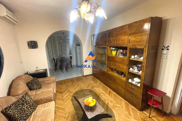 Shtepi me qera Apartament ne Tirane, 2+1, Mobilimi E mobiluar, Pagesa 520  Euro.
