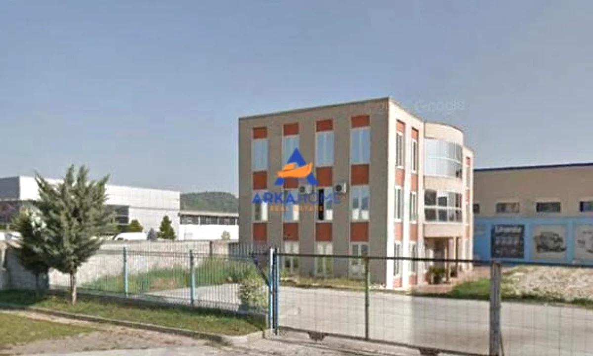 JEPET ME QIRA GODINE 3 KATE 660M2 "KASHAR" 4000 EURO